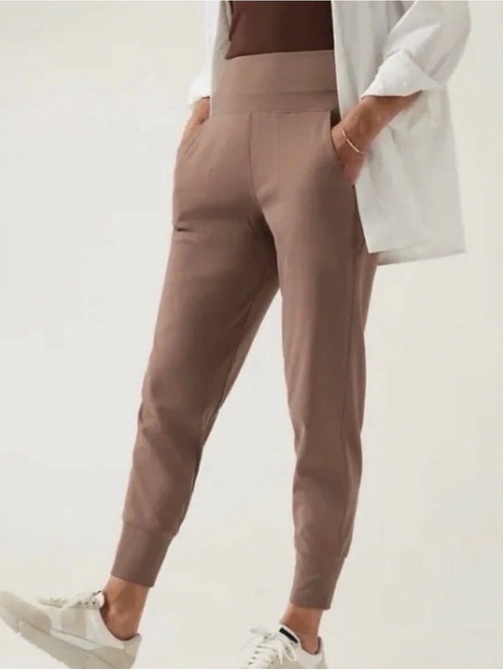 NWOT Athleta Women’s High-Waist Venice Jogger Pants in Rustic Beige - Size S